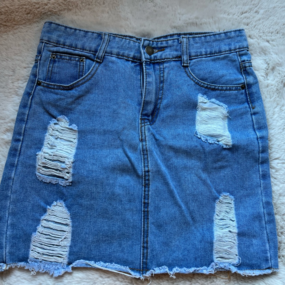 Trendy Blue Distressed Denim Shorts